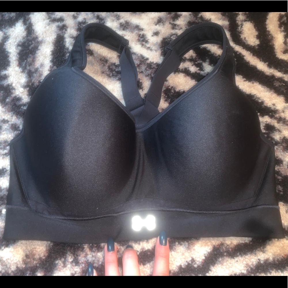 UA high-support sports bra